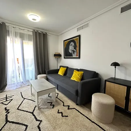 Jacuzzi Penthouse In Center