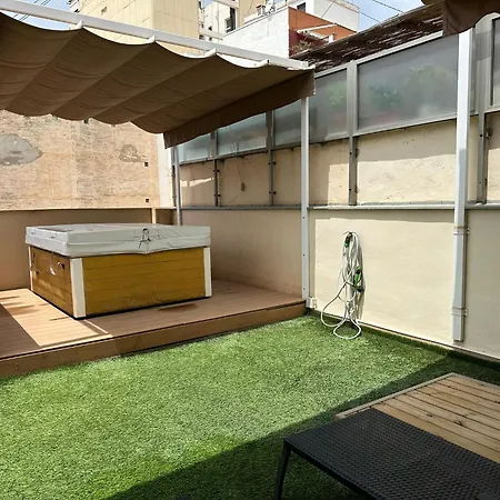 Jacuzzi Penthouse In Center Apartment *